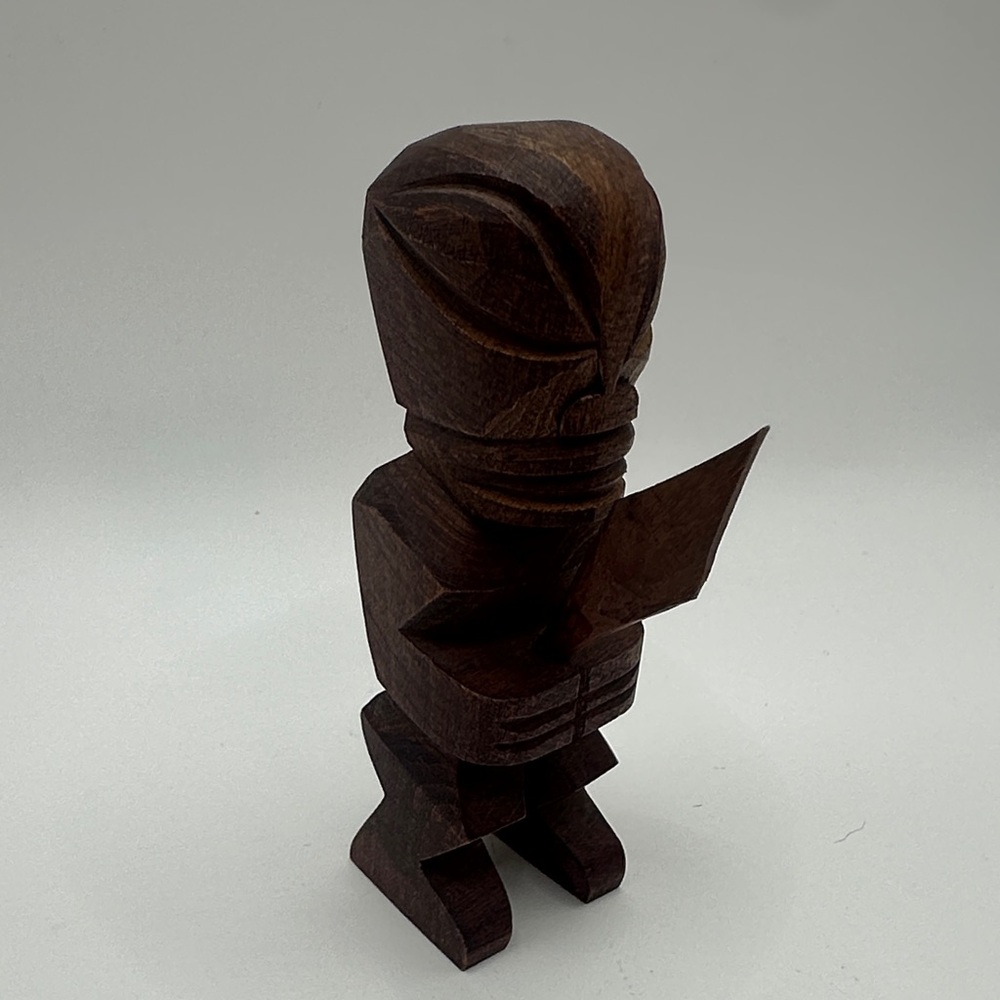 Wood Tiki statue, a traditional Polynesian carving 4” tall